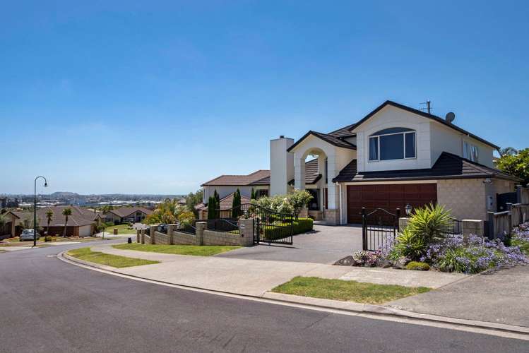 8 Bejoy Rise East Tamaki Heights_19