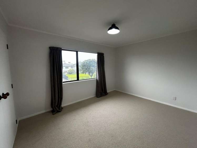 26 Gordon Road 11229_11