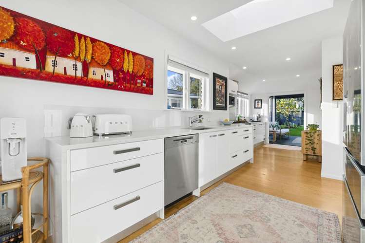 70 Selwyn Crescent Forrest Hill_10