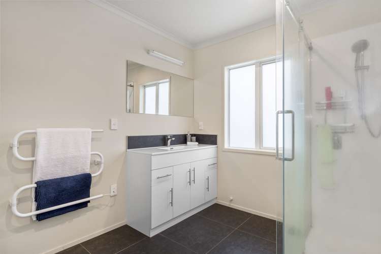 76 Ngatai Road Otumoetai_16