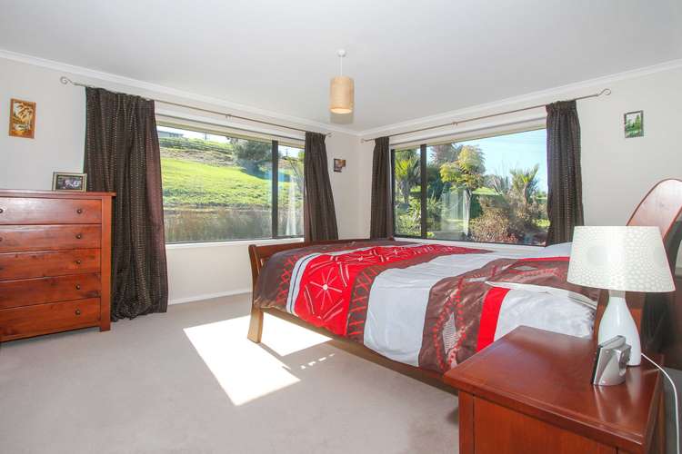 29 Whangaparaoa Road Red Beach_12