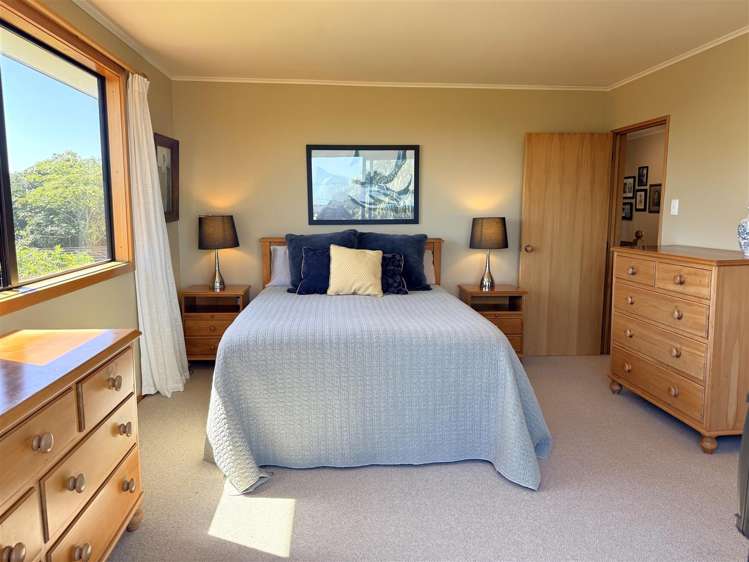 125 Coulson Road Paroa_16