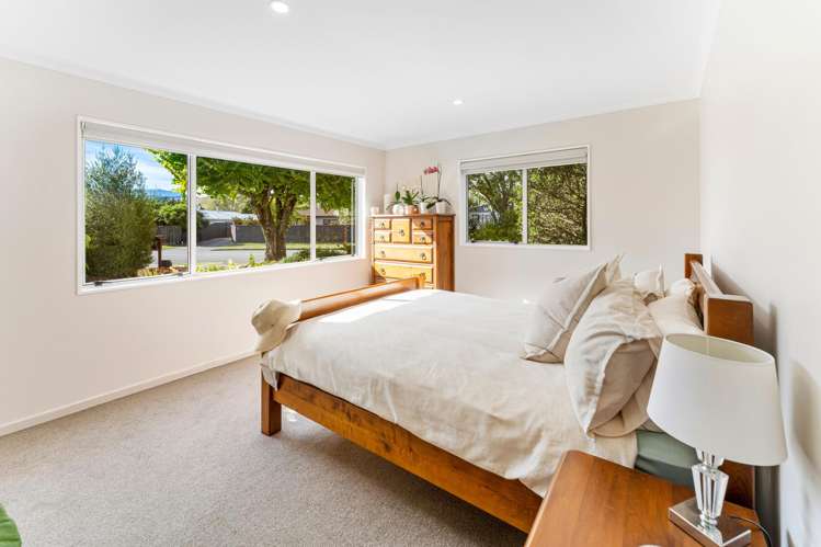 4 Lord Auckland Road Wakefield_11