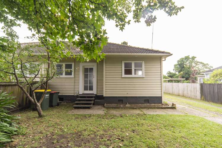 143 Cobham Drive Hamilton East_14