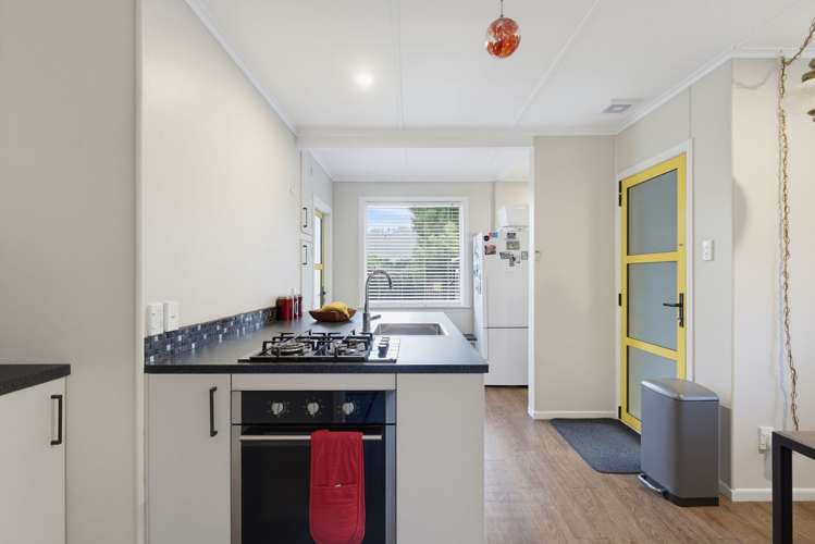 25 Riverbank Road Okoia_11
