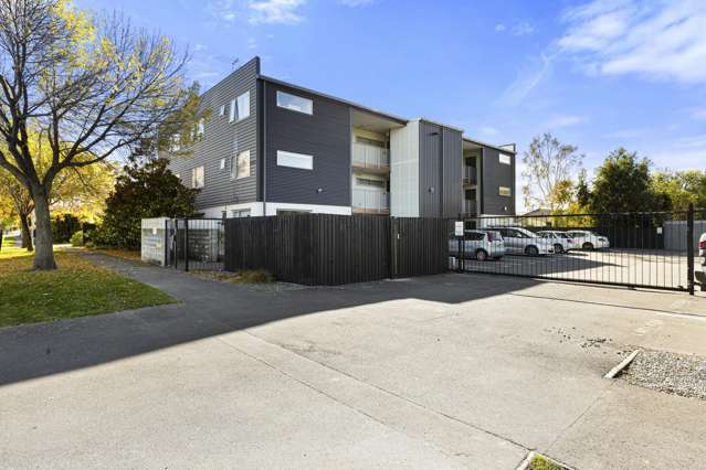 One Sold, Unit 4 left