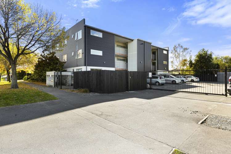8/20 Stanmore Road Phillipstown_10