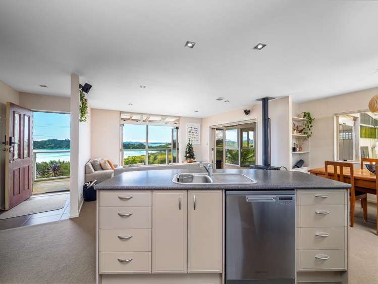 9 Toi Track Russell_7