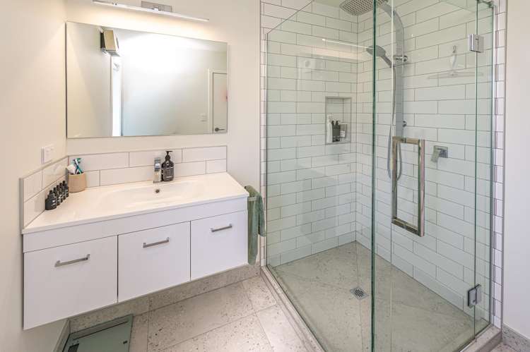 25 Tirimoana Place Otamatea_12