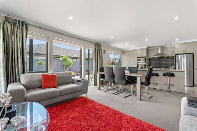 38 Sunningdale Street Wattle Downs_3