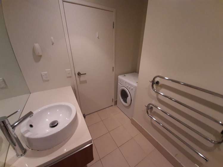 116/2 Dockside Lane Auckland Central_6