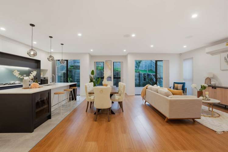 10 Alluvial Street Flat Bush_3