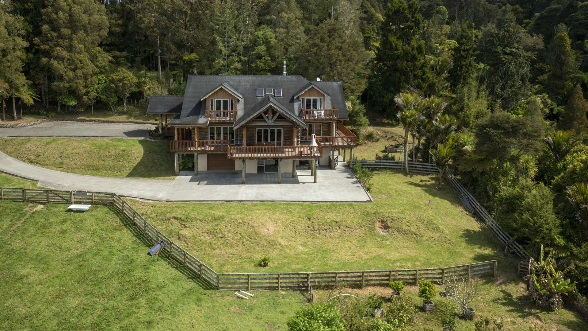 847 West Coast Road Oratia_0