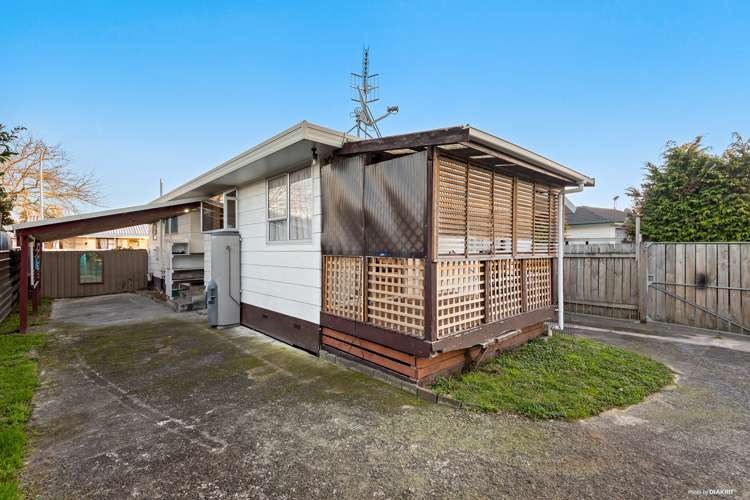 6 Sheila Place Dinsdale_13