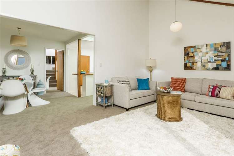 2/43 Brigantine Drive Beach Haven_1