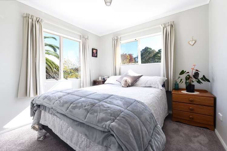 68 Dixon Road Glenview_14