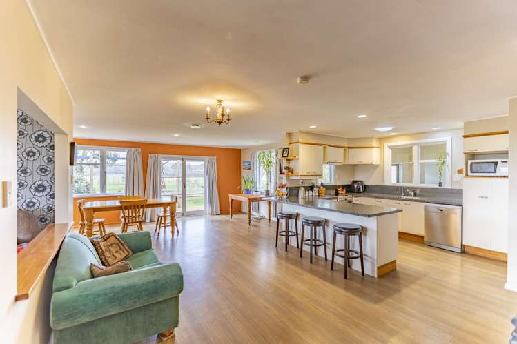 116 Station Road Takapau_5