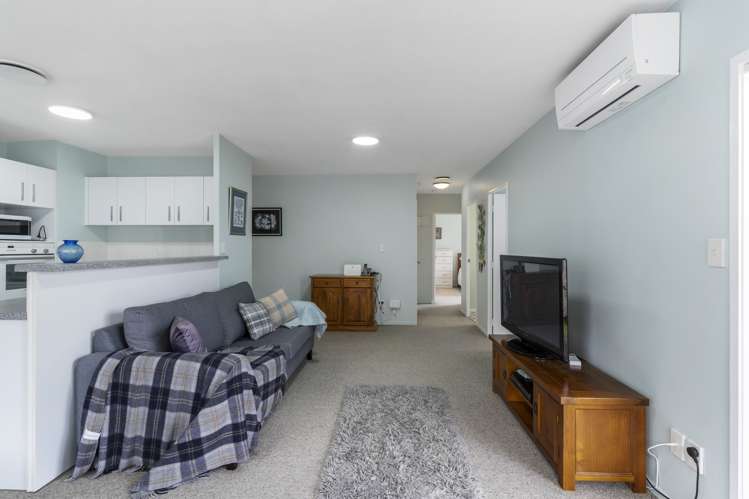 17 Woodbank Drive Glen Eden_10