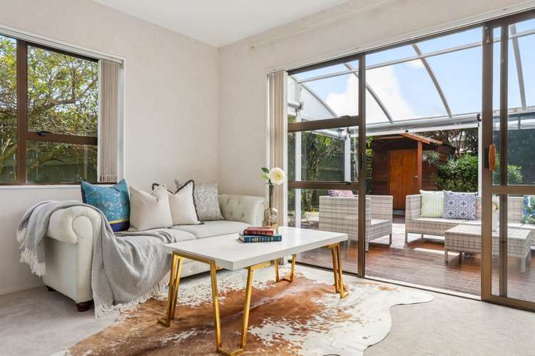 1 Sunrise Lane Te Atatu South_13