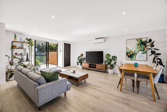 103 Bonair Crescent Silverdale_2