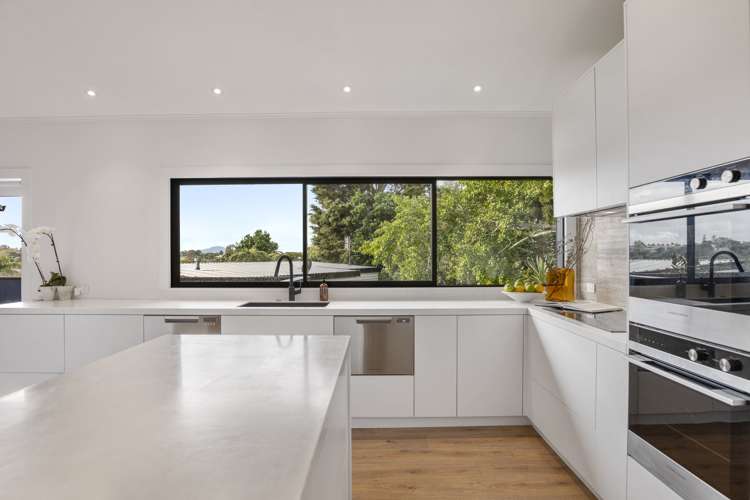 52 Ripon Crescent Meadowbank_10