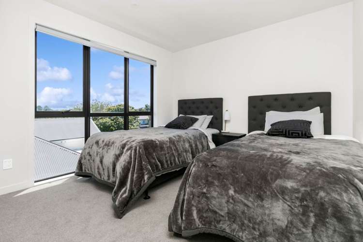 9/12 King Edward Avenue Epsom_9