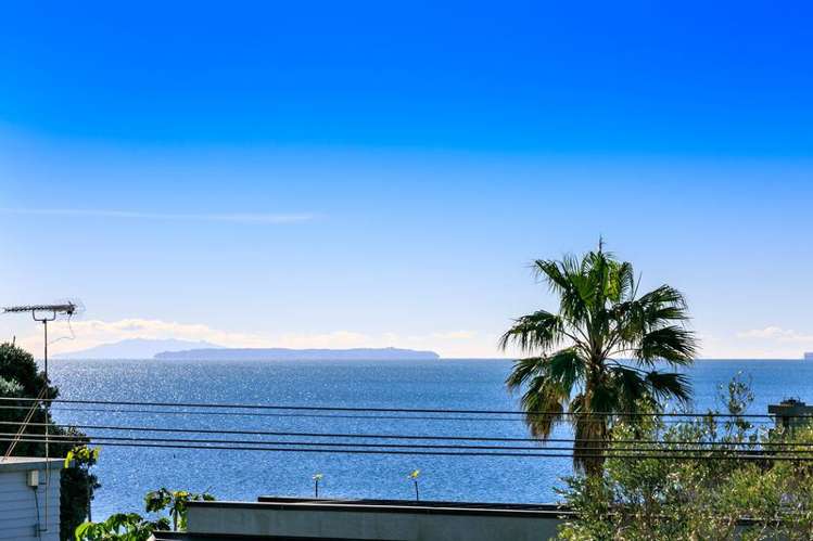 5/27 Sanders Avenue Takapuna_5