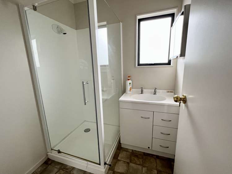 81 Fox Street Avenal_10