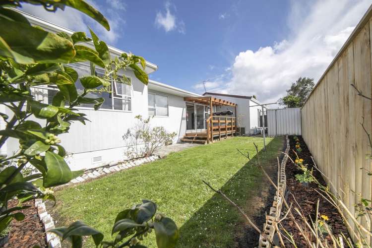 2/124 Hutchinson Avenue New Lynn_8