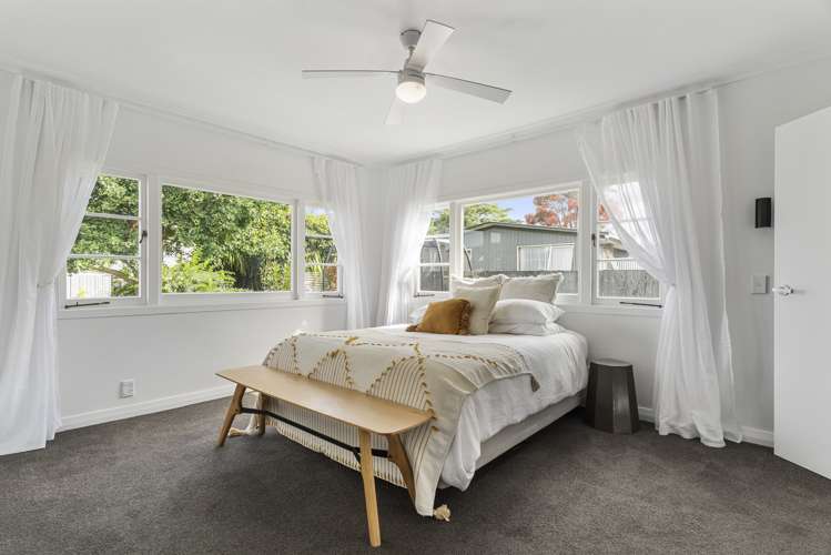 110 Everitt Crescent Whangamata_19