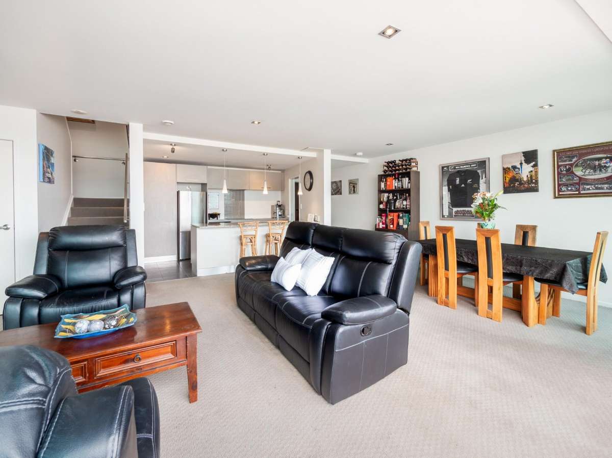 104/6 Tawa Street_4