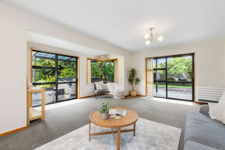 82 Chartwell Street Burwood_16