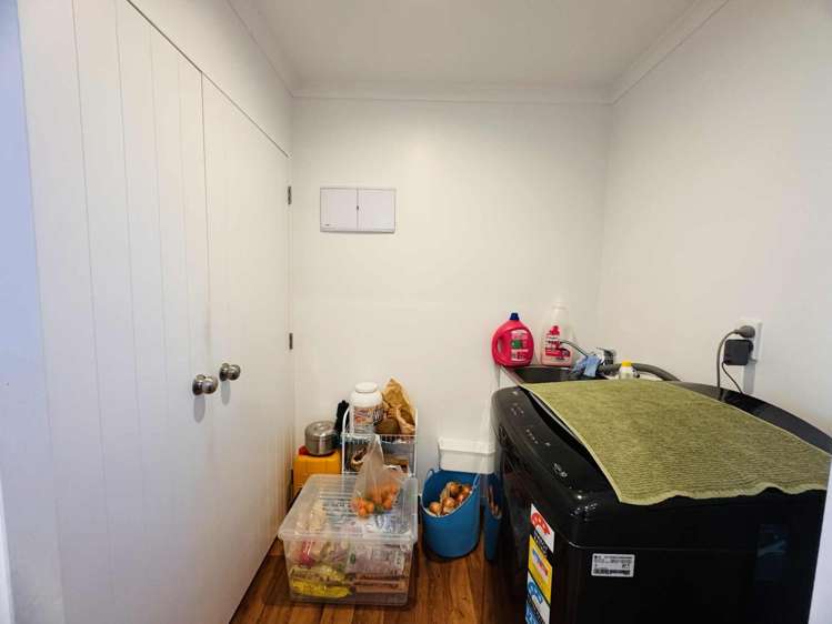  48 Exeter Crescent Takaro_12