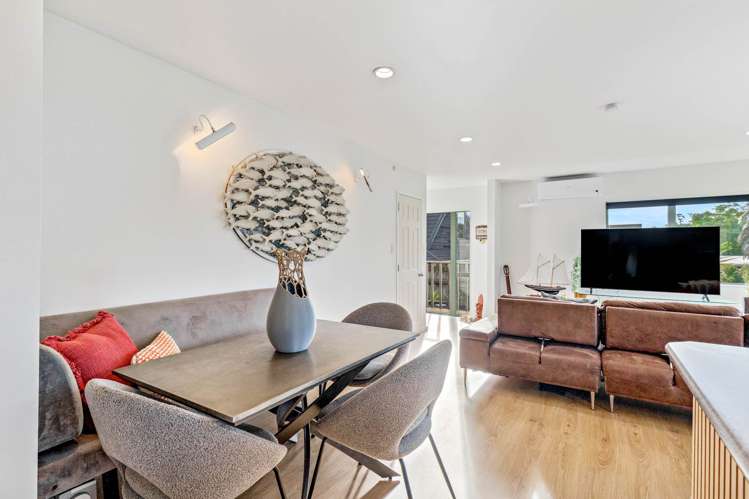 1/369 Whangaparaoa Road Stanmore Bay_17