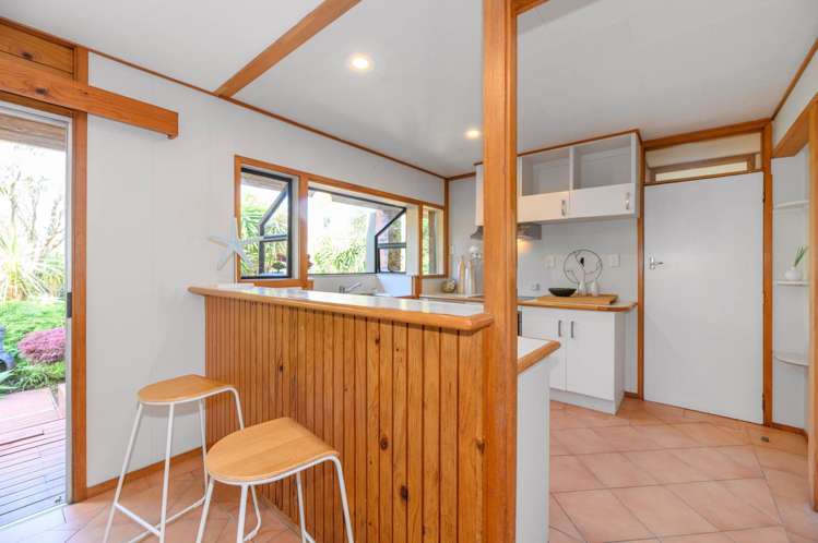 2 Meadway Sunnyhills_22