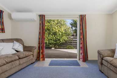 2/36 Hinemoa Avenue_4