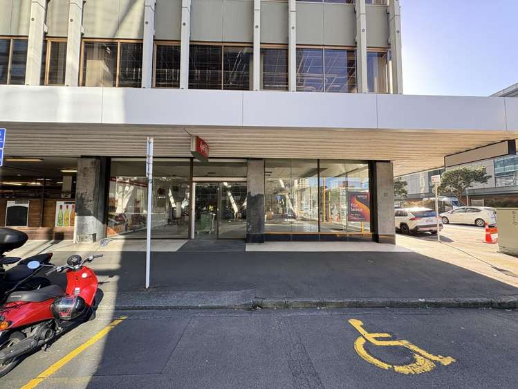 Shop 1/109 Featherston Street_0