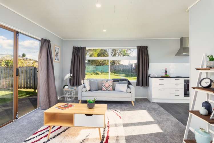 3/40 Coniston Avenue Te Atatu South_1