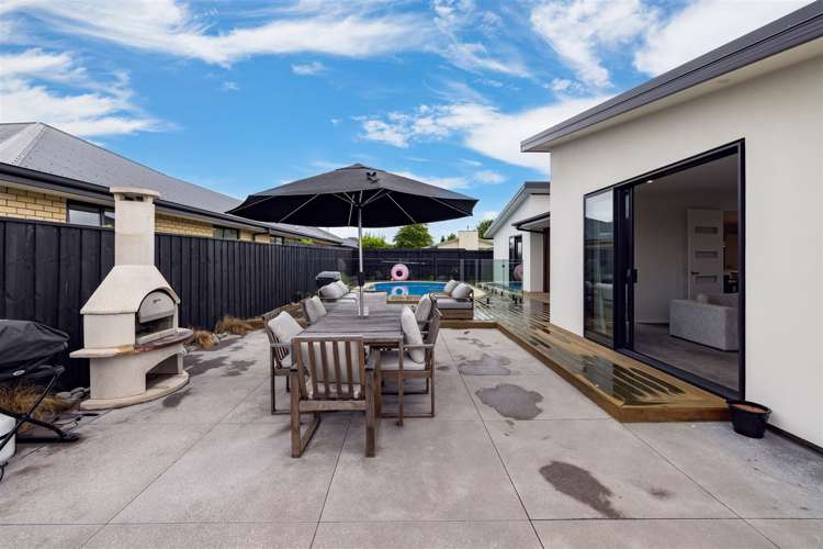 7 Picadilly Avenue Casebrook_10