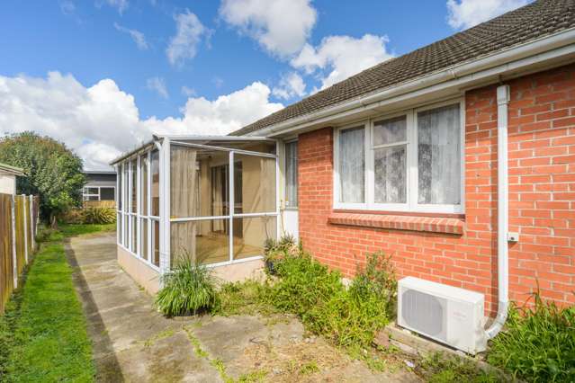 60 Exeter Crescent Takaro_2