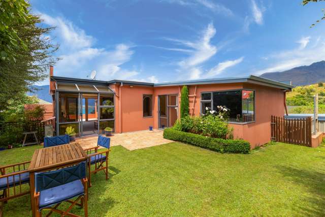 18b Avalon Crescent Fernhill/Sunshine Bay_2