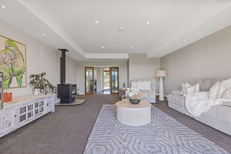 102 Glews Road Cust_18