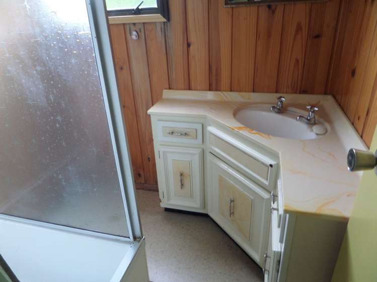 1 William Benton Street Featherston_16