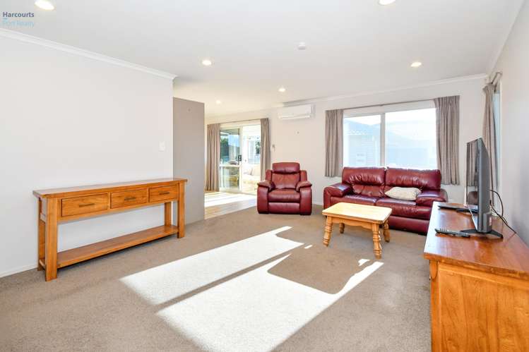 21a/8 Village Place_1