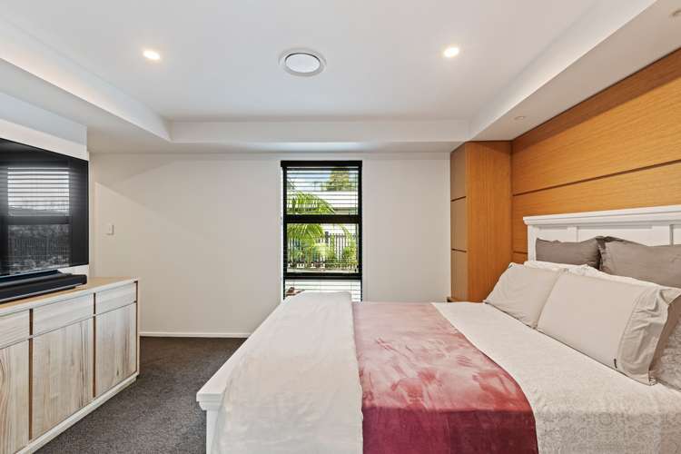 12 Mackillop Way Brooklands_22