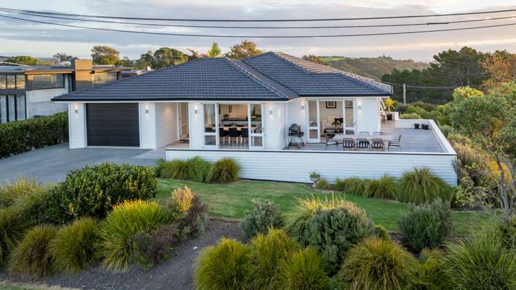 39 Tiri Road Oneroa_36