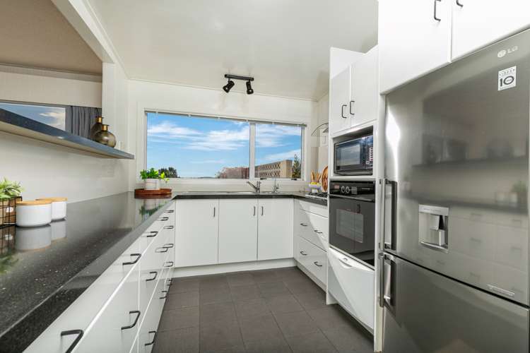 71 Pleasant Road Glen Eden_6