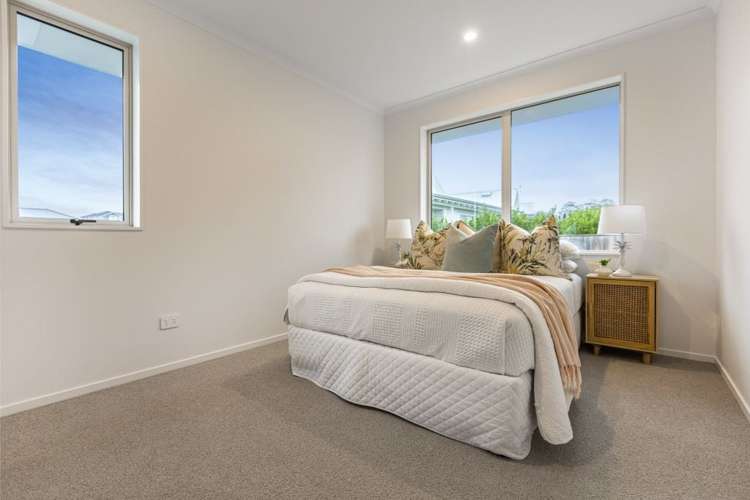 23 Taikura Avenue Red Beach_9