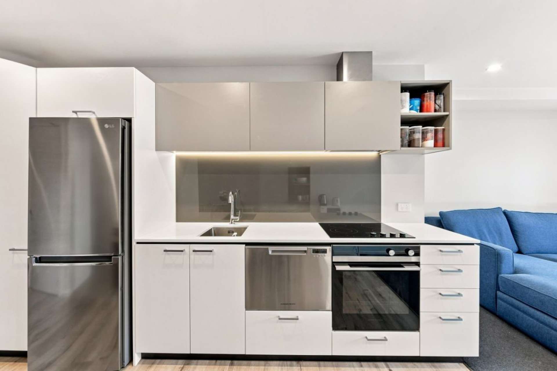 4/9 Grove Road Addington_0