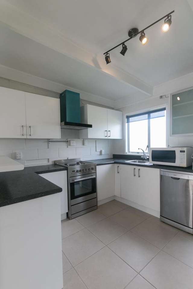 1/10 Robert Street 1660_4